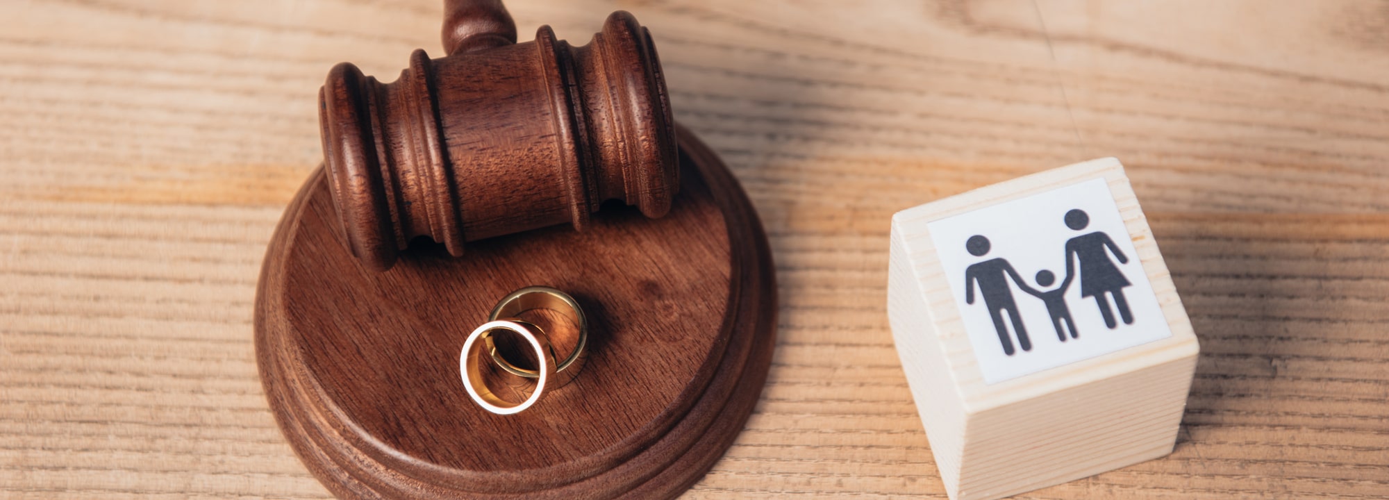 Family attorney in Illinois